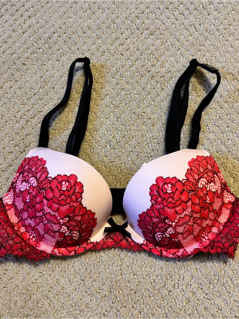 Victoria’s Secret push up bra